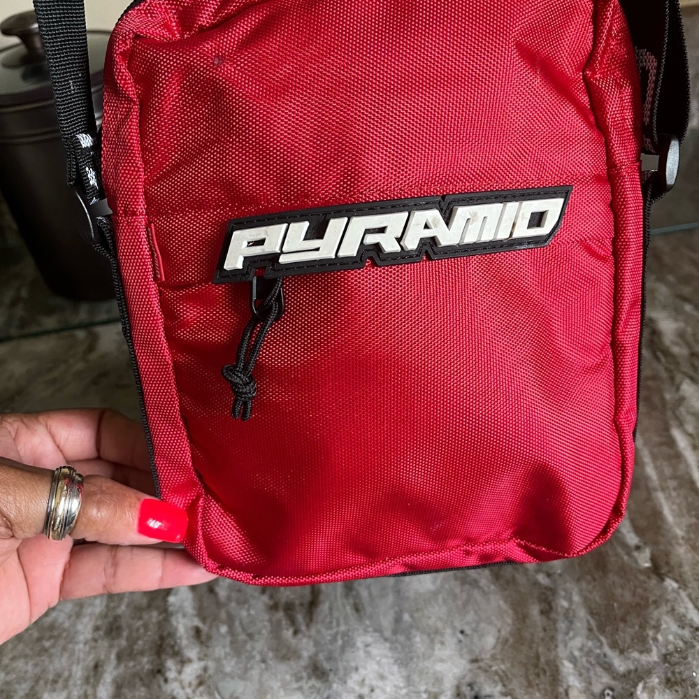 Pyramid Crossbody bag